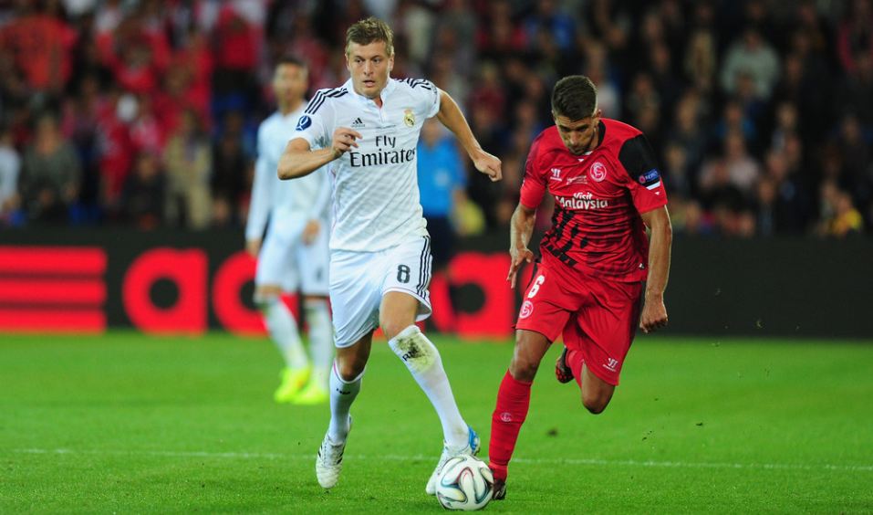 Penampilan Ciamik Kroos dan James Disanjung Benzema