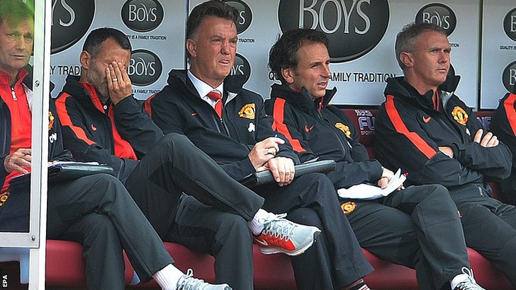 Ditahan Imbang Tim Promosi, Van Gaal Kecewa