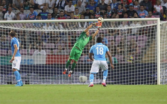 Barcelona Tumbang dari Napoli, Bravo Akui Salah 