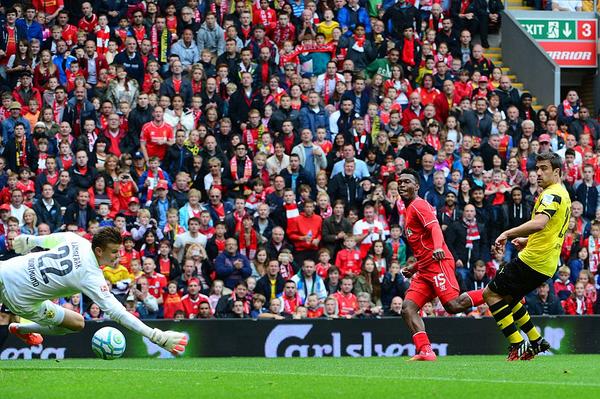 HIGHLIGHT: Gasak Borussia Dortmund, Liverpool Tebar Ancaman