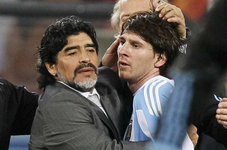 Demi Gaza Damai, Maradona Main Bareng Messi
