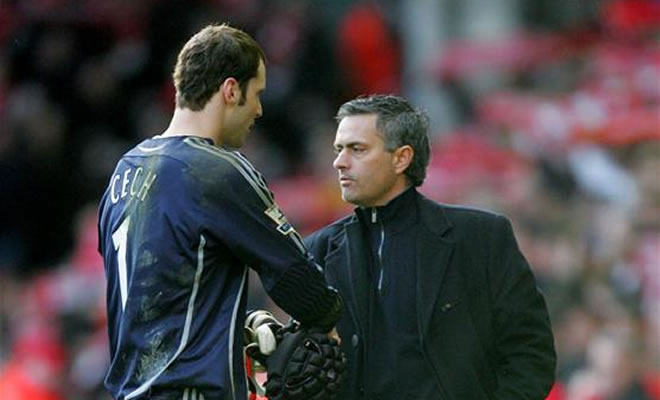 Mourinho Memelas Cech Tak Pergi