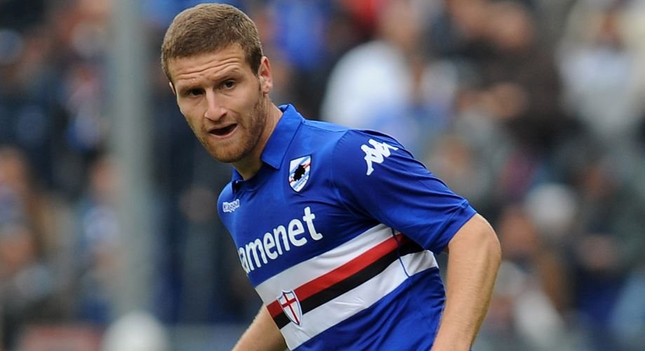 Valencia Resmi Boyong Shkodran Mustafi