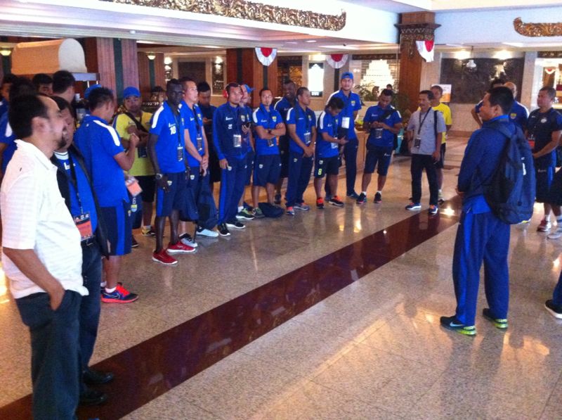 Persib Bawa 18 Pemain ke Padang