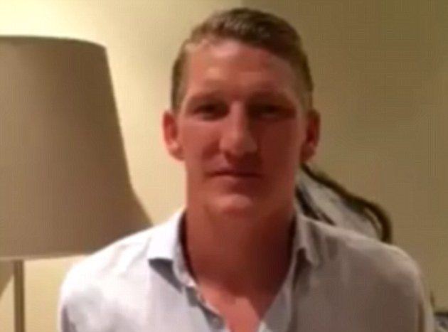 VIDEO Nyanyian Hinaan Schweinsteiger Pada Dortmund