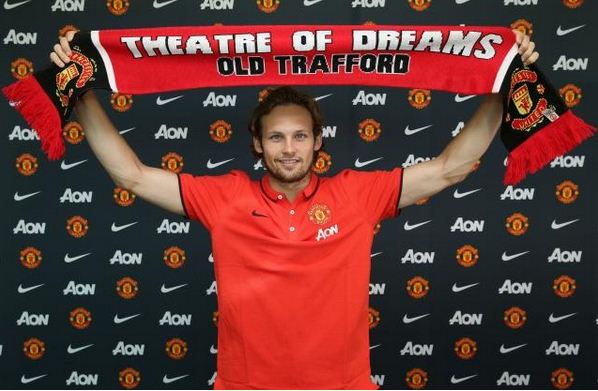 Daley Blind Resmi Berseragam Manchester United