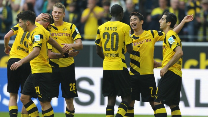 Dortmund Unggul Dua Gol Atas Freiburg <!--idunk--> Babak I