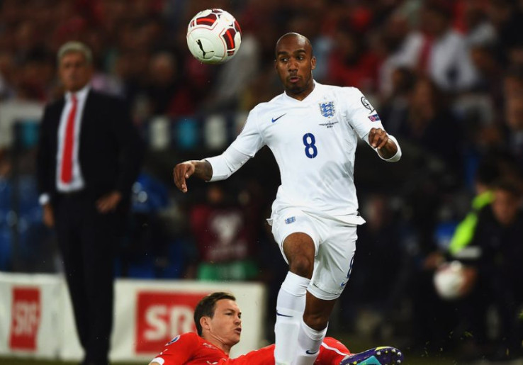 Rooney Terkesan dengan Performa Fabian Delph