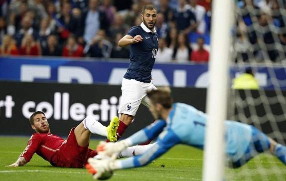Prancis dan Spanyol Masih Kacamata <!--idunk--> Babak I
