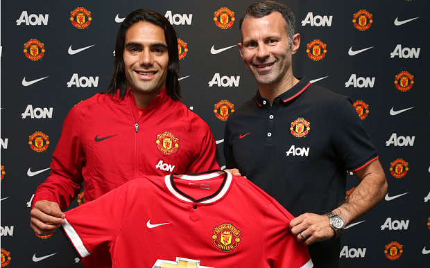 Van Persie Siap Bersaing dengan Falcao