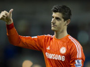 Courtois Siap Bunuh Karier Petr Cech