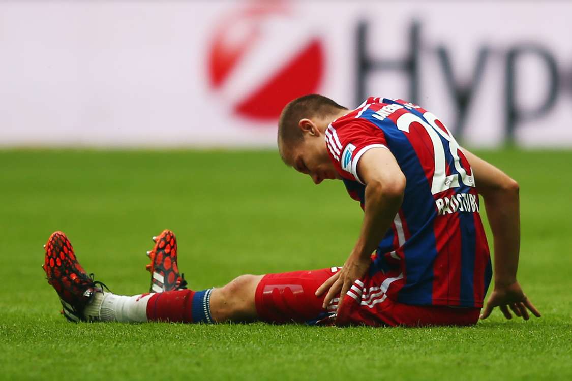 Guardiola: Semoga Cedera Badstuber Tak Parah