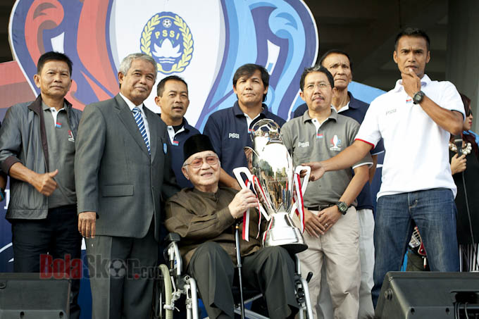 Piala Suratin 2014 Resmi Diluncurkan