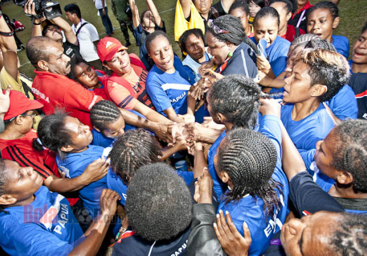 Papua 2 Juarai Turnamen Sepak Bola Perempuan<!--idunk--> Pertiwi Cup 2014