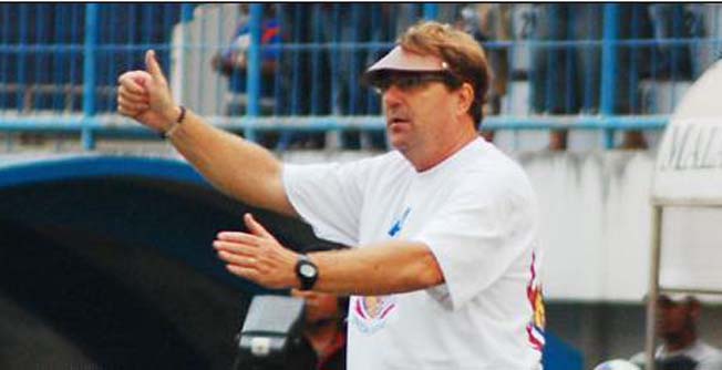 Eks Pelatih Arema Lamar SFC