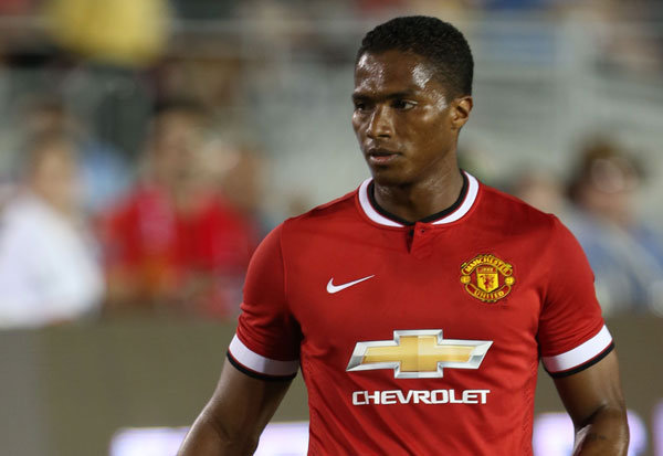 Antonio Valencia Perpanjang Daftar Cedera Pemain MU
