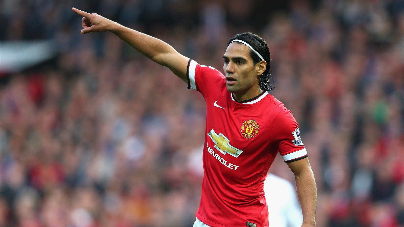 Falcao Akui United Berjudi Rekrut Dirinya