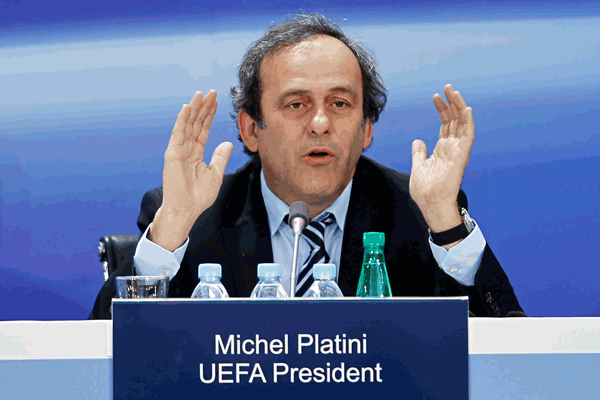 Platini Usul Kartu Putih Buat Pemain Pemrotes Wasit
