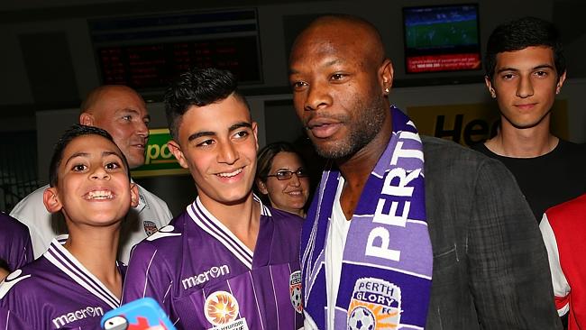William Gallas Putuskan Gantung Sepatu