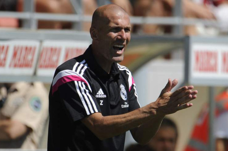 Melatih di Spanyol Tanpa Lisensi, Zidane Terancam Hukuman