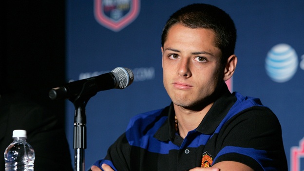 Chicharito Hengkang, Setan Merah Setuju